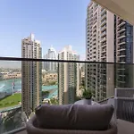 Daniels Fountain View 3Br In Downtown Dubai