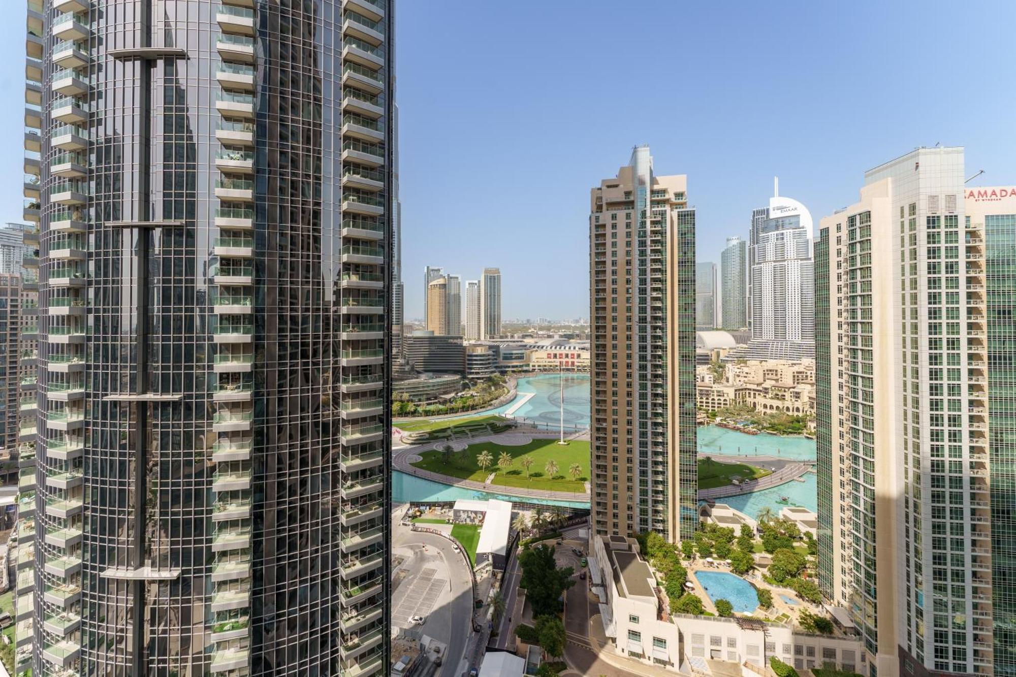 Daniels Fountain View 3br In Downtown * Dubai