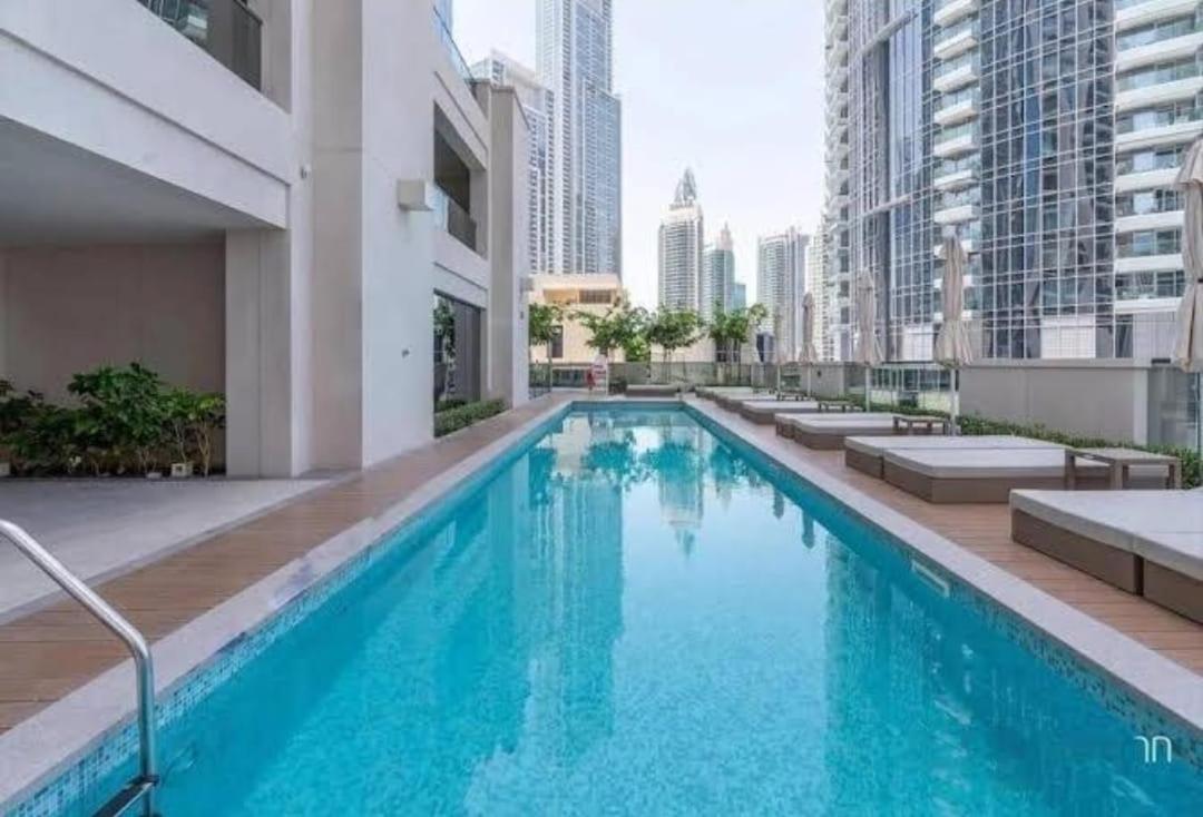 Daniels Fountain View 3br In Downtown Dubai